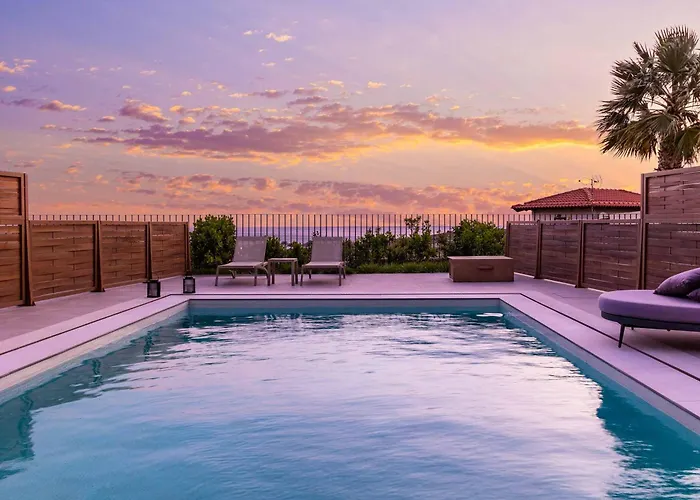 Kamelia 2 Χερσόνησος